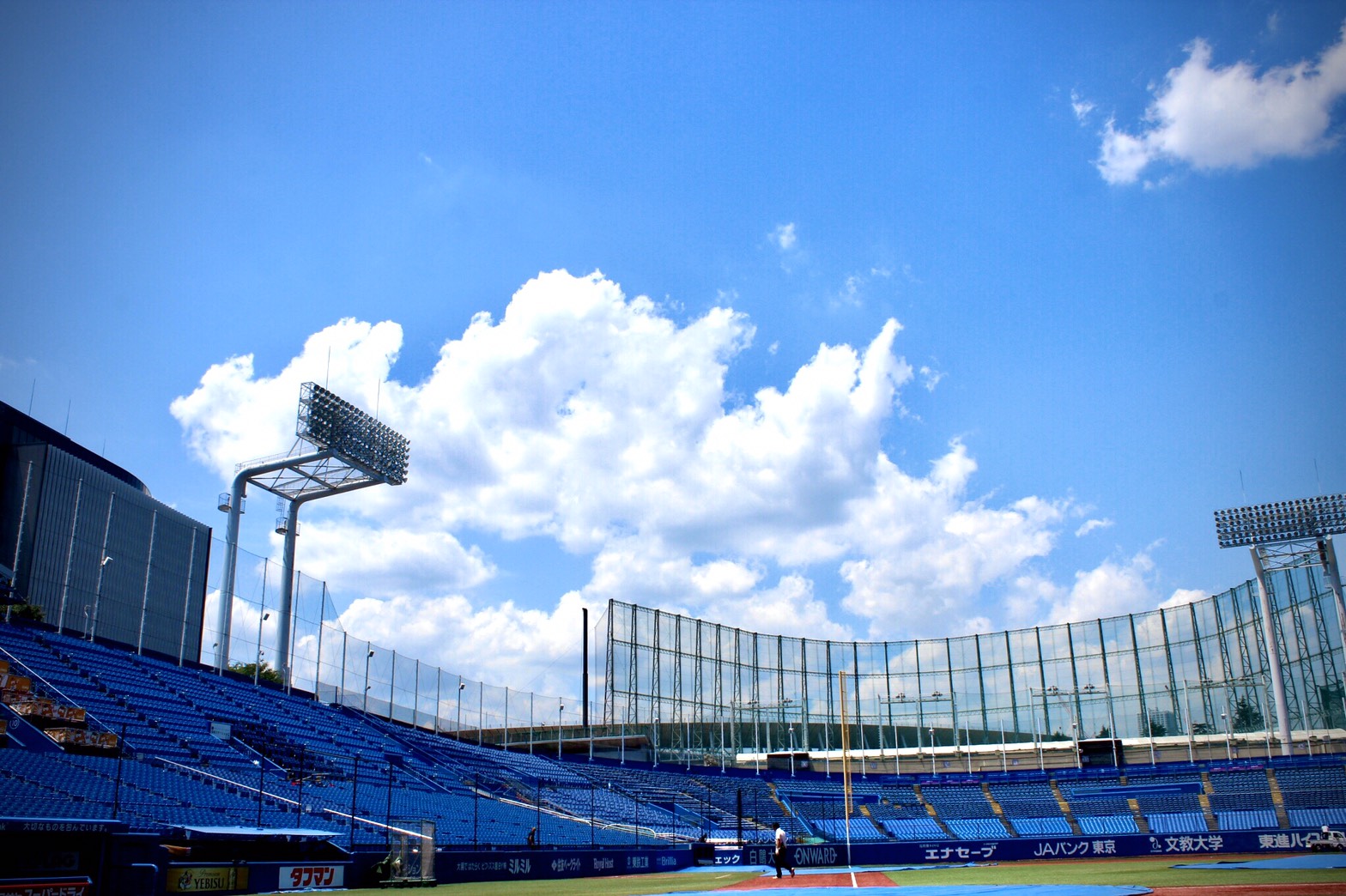 1名さま　A4サイズ　額縁あり　野球場背景 1,119 野球場 俯瞰 Stock Photos, High-Res Pictures, and